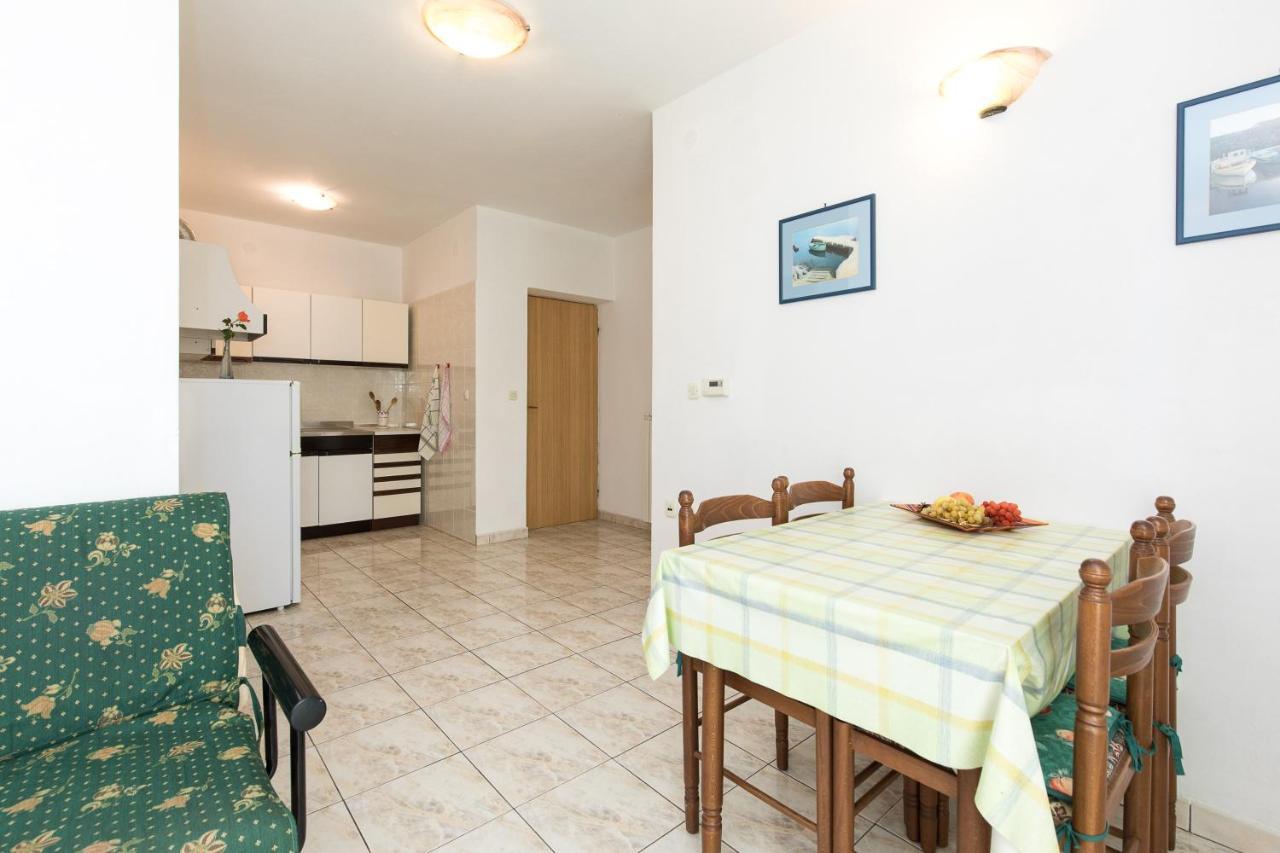 Apartmani Anita Punat Exterior foto